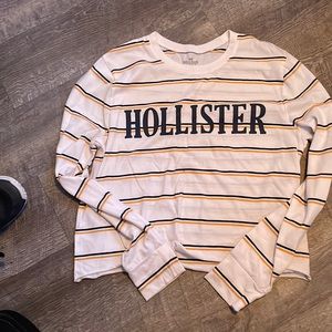 Long sleeve crop top